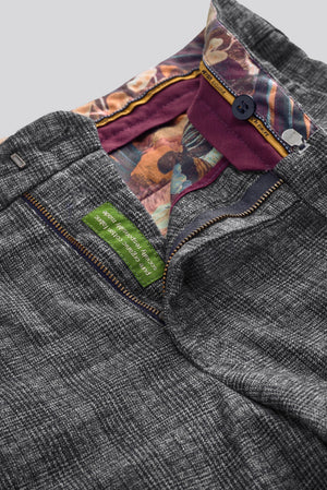 Bonn 2-8601 LUXURY PRINCE-OF-WALES