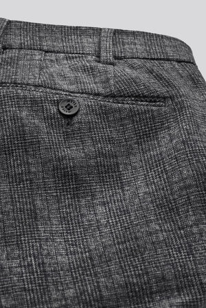 Bonn 2-8601 LUXURY PRINCE-OF-WALES