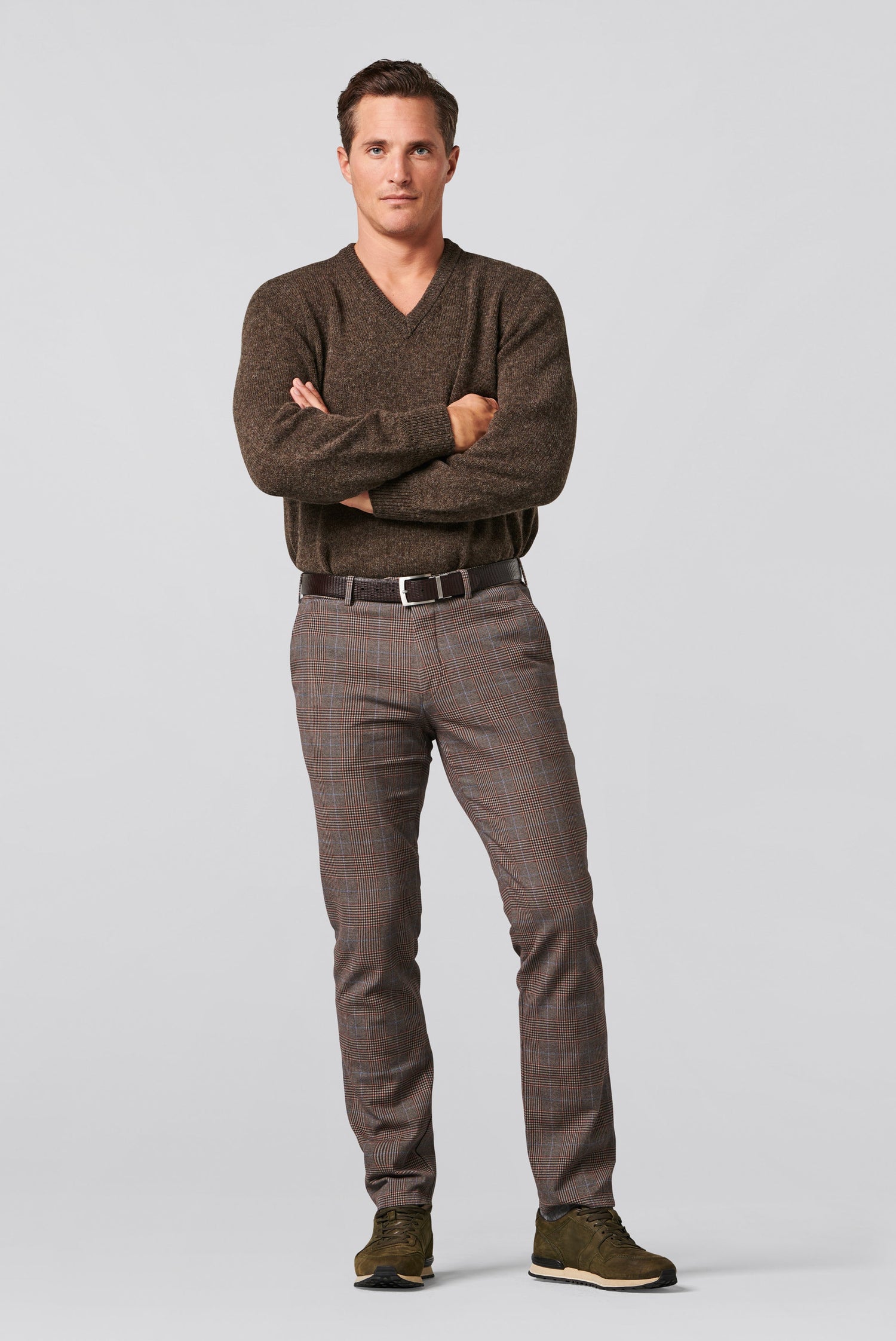 Bonn 2-8607 LUXURY PRINCE-OF-WALES