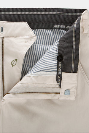 Bonn 1-8123 ACTIVE ∙ MICROFANCY